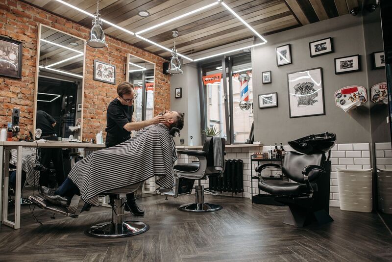 Kapper en barbier op het laatste moment